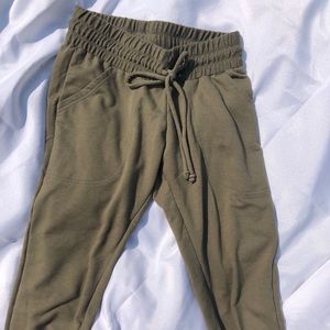 army green joggers from free people🌱💚